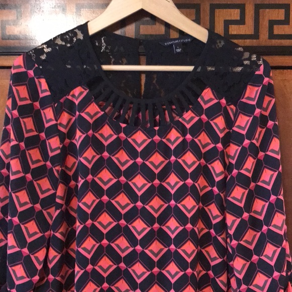 Signature Studio Women’s blouse Size L has 3/4 sleeve in great condition - Picture 2 of 12